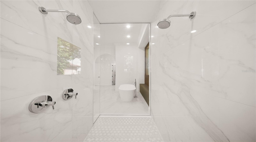 Orlando, Florida 32836, 6 Bedroom Bedrooms, ,6 Bathroombathrooms,Residential,For Sale,Southern Breeze,0,Mfro6429357