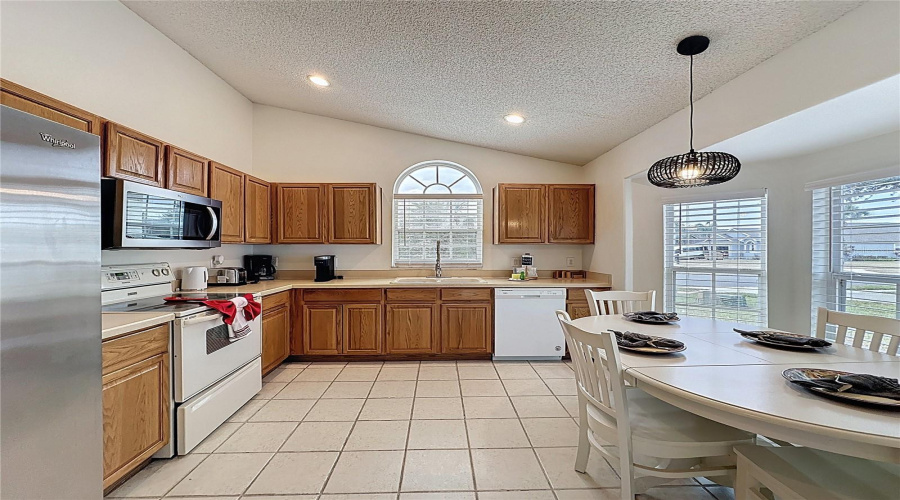 Kissimmee, Florida 34747, 4 Bedroom Bedrooms, ,3 Bathroombathrooms,Residential,For Sale,Summer Creek,0,Mfro6435252