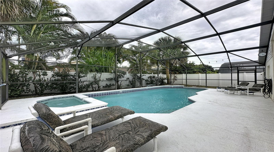 Kissimmee, Florida 34747, 4 Bedroom Bedrooms, ,3 Bathroombathrooms,Residential,For Sale,Summer Creek,0,Mfro6435252