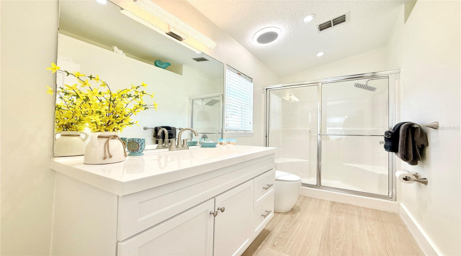 Davenport, Florida 33896, 4 Bedroom Bedrooms, ,3 Bathroombathrooms,Residential,For Sale,Sandy Ridge,0,Mfrs5156759