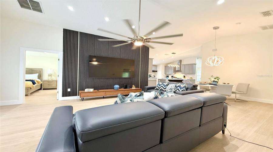 Davenport, Florida 33896, 4 Bedroom Bedrooms, ,3 Bathroombathrooms,Residential,For Sale,Sandy Ridge,0,Mfrs5156759