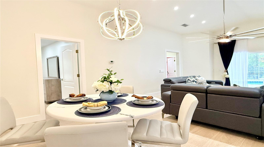 Davenport, Florida 33896, 4 Bedroom Bedrooms, ,3 Bathroombathrooms,Residential,For Sale,Sandy Ridge,0,Mfrs5156759