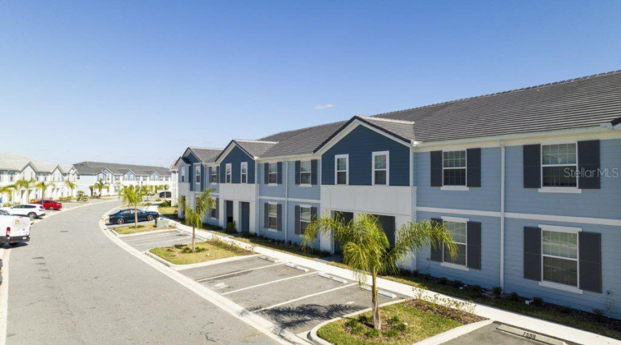 Davenport, Florida 33837, 5 Bedroom Bedrooms, ,4 Bathroombathrooms,Residential,For Sale,Oak Spring,0,Mfro6438291