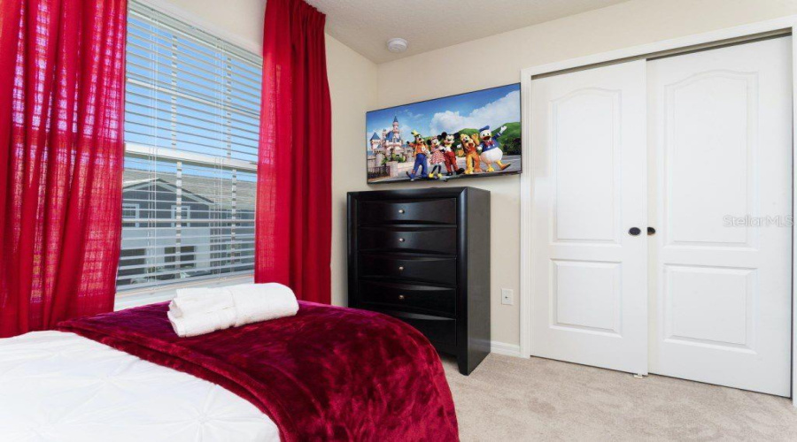 Davenport, Florida 33837, 5 Bedroom Bedrooms, ,4 Bathroombathrooms,Residential,For Sale,Oak Spring,0,Mfro6438291