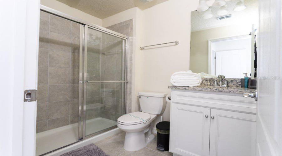 Davenport, Florida 33837, 5 Bedroom Bedrooms, ,4 Bathroombathrooms,Residential,For Sale,Oak Spring,0,Mfro6438291