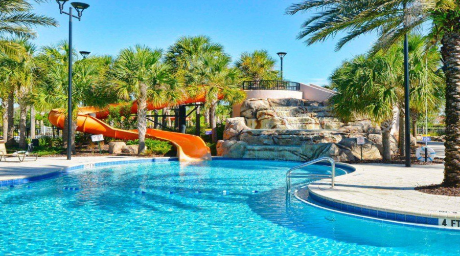 Davenport, Florida 33837, 5 Bedroom Bedrooms, ,4 Bathroombathrooms,Residential,For Sale,Oak Spring,0,Mfro6438291