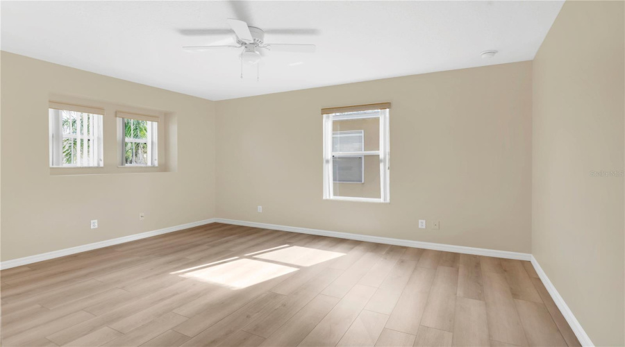 Davenport, Florida 33897, 4 Bedroom Bedrooms, ,3 Bathroombathrooms,Residential,For Sale,Kettering,0,Mfro6438301