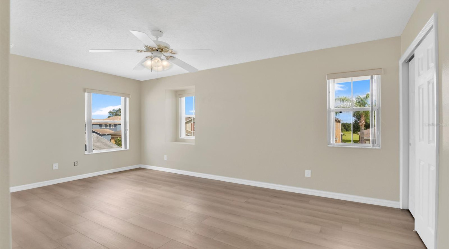 Davenport, Florida 33897, 4 Bedroom Bedrooms, ,3 Bathroombathrooms,Residential,For Sale,Kettering,0,Mfro6438301