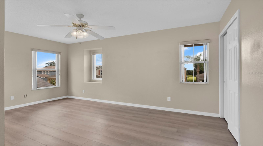 Davenport, Florida 33897, 4 Bedroom Bedrooms, ,3 Bathroombathrooms,Residential,For Sale,Kettering,0,Mfro6438301