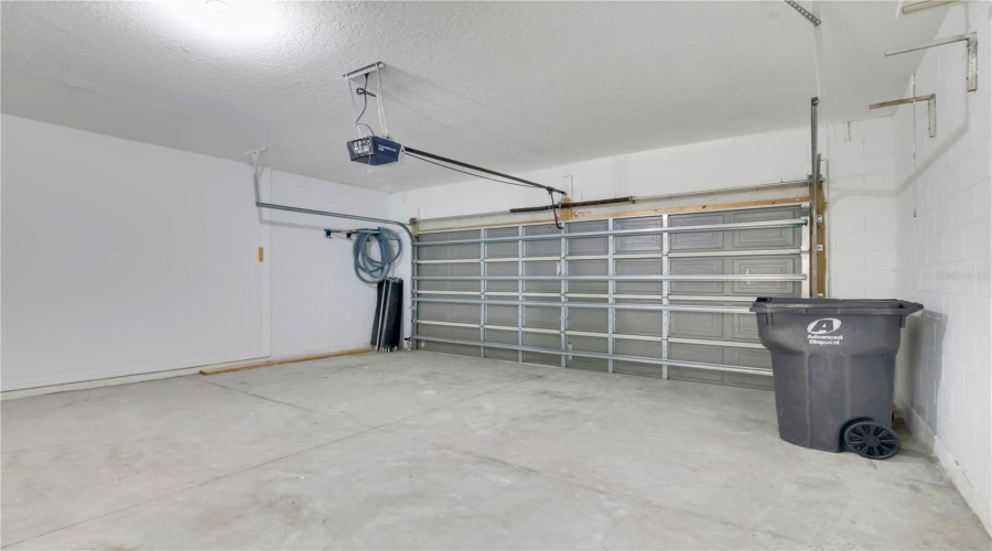 Davenport, Florida 33897, 4 Bedroom Bedrooms, ,3 Bathroombathrooms,Residential,For Sale,Kettering,0,Mfro6438301