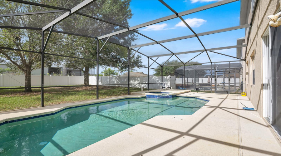 Davenport, Florida 33897, 4 Bedroom Bedrooms, ,3 Bathroombathrooms,Residential,For Sale,Kettering,0,Mfro6438301
