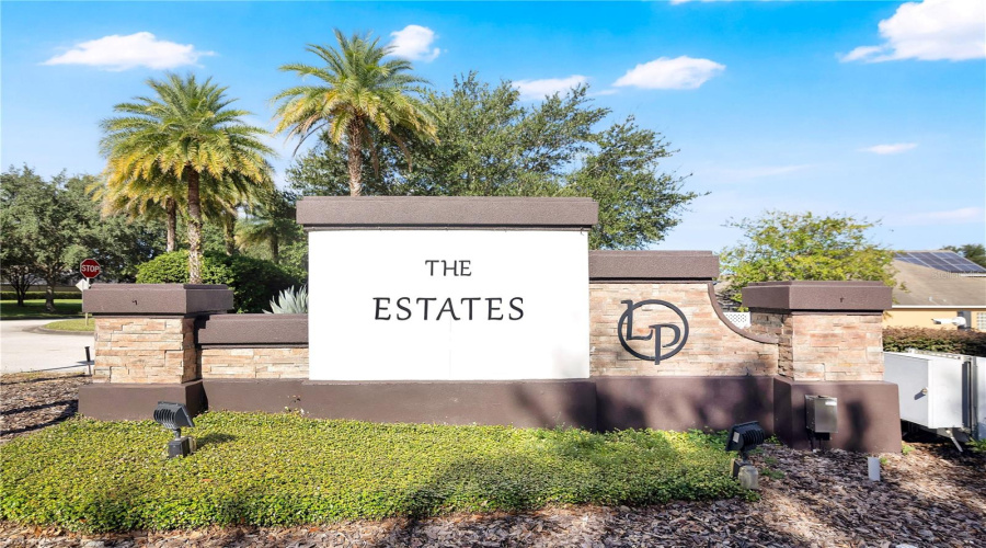 Davenport, Florida 33897, 4 Bedroom Bedrooms, ,3 Bathroombathrooms,Residential,For Sale,Kettering,0,Mfro6438301