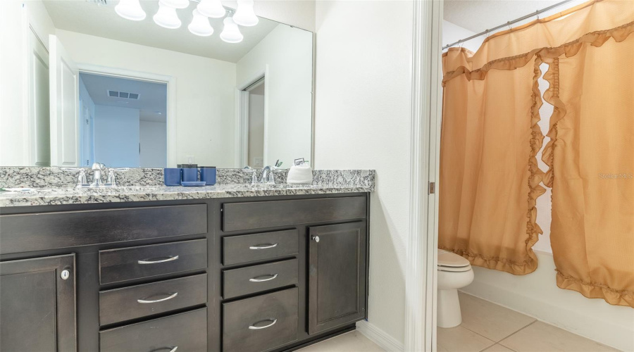 Davenport, Florida 33897, 5 Bedroom Bedrooms, ,4 Bathroombathrooms,Residential,For Sale,Pacific,0,Mfrl4964087