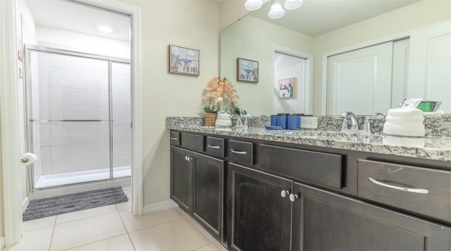 Davenport, Florida 33897, 5 Bedroom Bedrooms, ,4 Bathroombathrooms,Residential,For Sale,Pacific,0,Mfrl4964087