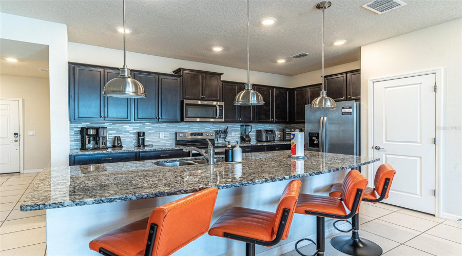 Davenport, Florida 33897, 5 Bedroom Bedrooms, ,4 Bathroombathrooms,Residential,For Sale,Pacific,0,Mfrl4964087