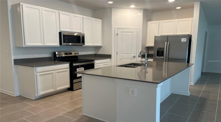 Davenport, Florida 33837, 3 Bedroom Bedrooms, ,2 Bathroombathrooms,Residential,For Sale,Fury,0,Mfrs5156714