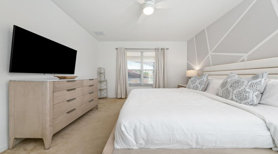 Davenport, Florida 33897, 6 Bedroom Bedrooms, ,4 Bathroombathrooms,Residential,For Sale,Carrera,0,Mfro6437771