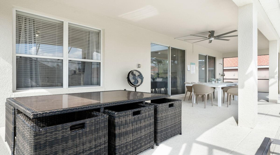 Davenport, Florida 33897, 6 Bedroom Bedrooms, ,4 Bathroombathrooms,Residential,For Sale,Carrera,0,Mfro6437771