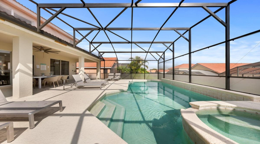 Davenport, Florida 33897, 6 Bedroom Bedrooms, ,4 Bathroombathrooms,Residential,For Sale,Carrera,0,Mfro6437771