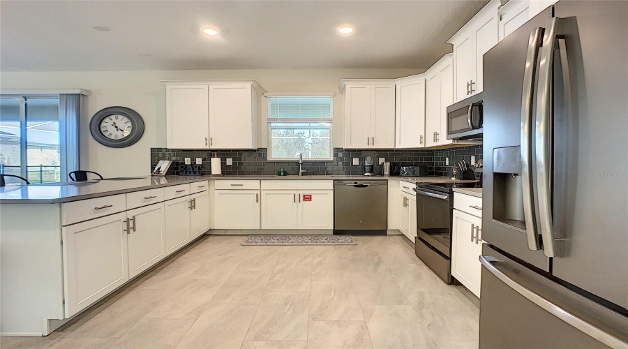 Davenport, Florida 33896, 6 Bedroom Bedrooms, ,6 Bathroombathrooms,Residential,For Sale,Cruden Bay,0,Mfrtb8487048