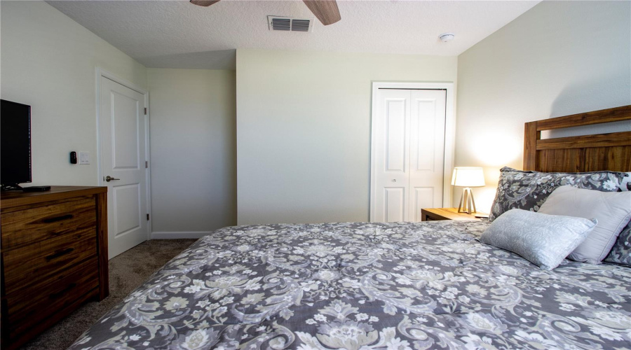 Davenport, Florida 33896, 6 Bedroom Bedrooms, ,6 Bathroombathrooms,Residential,For Sale,Cruden Bay,0,Mfrtb8487048