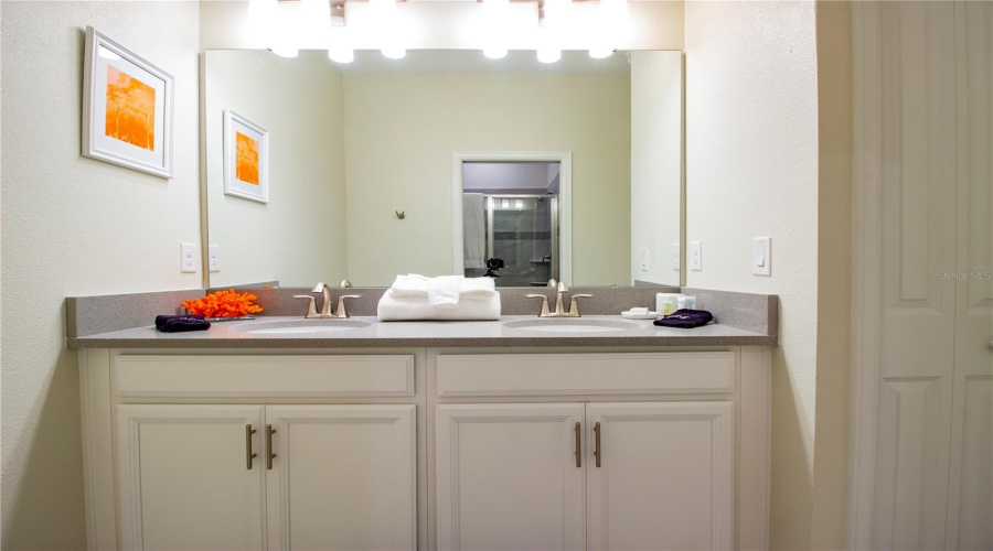 Davenport, Florida 33896, 6 Bedroom Bedrooms, ,6 Bathroombathrooms,Residential,For Sale,Cruden Bay,0,Mfrtb8487048