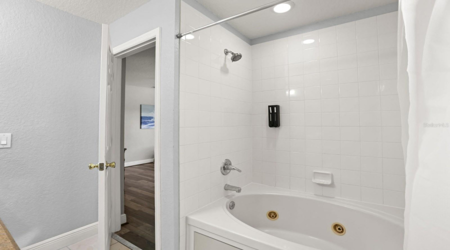 Davenport, Florida 33897, 4 Bedroom Bedrooms, ,3 Bathroombathrooms,Residential,For Sale,Calabria,0,Mfro6437911