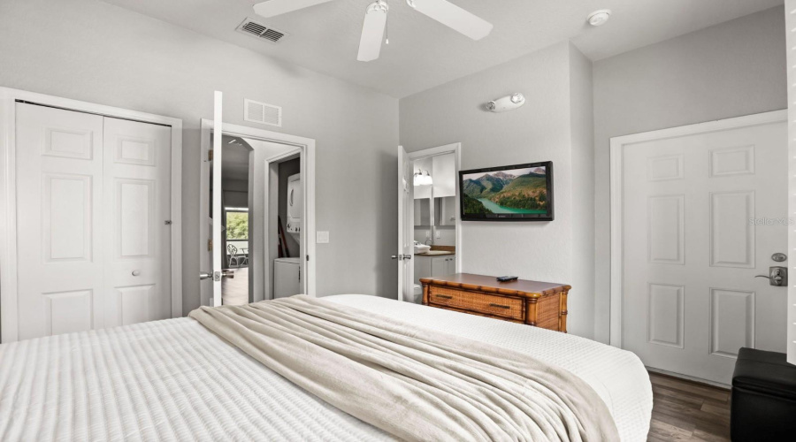 Davenport, Florida 33897, 4 Bedroom Bedrooms, ,3 Bathroombathrooms,Residential,For Sale,Calabria,0,Mfro6437911