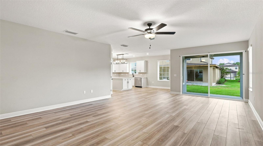 Kissimmee, Florida 34747, 3 Bedroom Bedrooms, ,2 Bathroombathrooms,Residential,For Sale,Somersworth,0,Mfro6437257