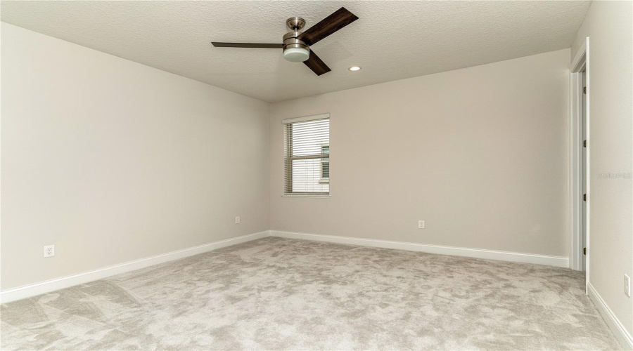 Orlando, Florida 32836, 4 Bedroom Bedrooms, ,4 Bathroombathrooms,Residential,For Sale,Royal Island,0,Mfro6438175