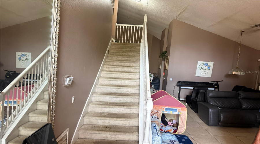 Kissimmee, Florida 34747, 5 Bedroom Bedrooms, ,4 Bathroombathrooms,Residential,For Sale,Yellow Crane,0,Mfro6402487