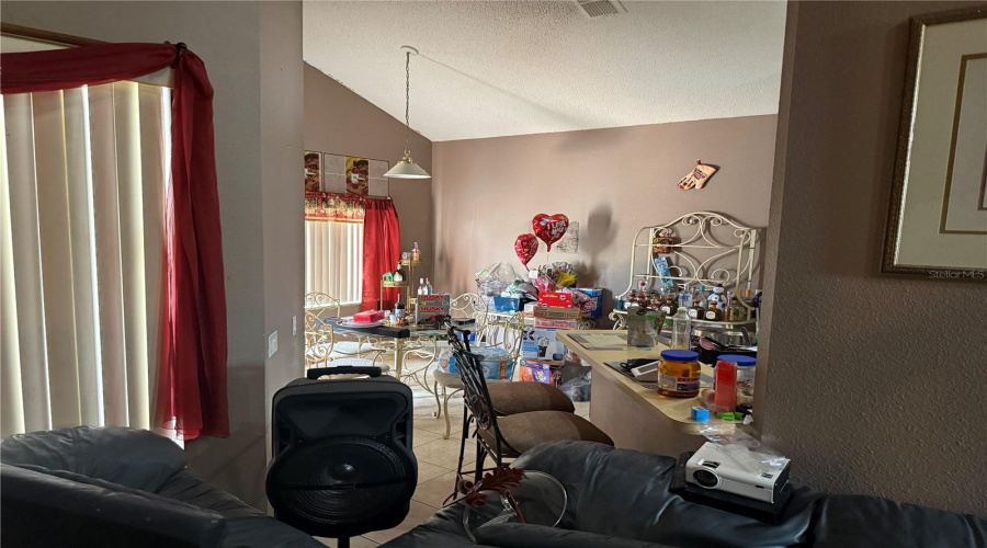 Kissimmee, Florida 34747, 5 Bedroom Bedrooms, ,4 Bathroombathrooms,Residential,For Sale,Yellow Crane,0,Mfro6402487