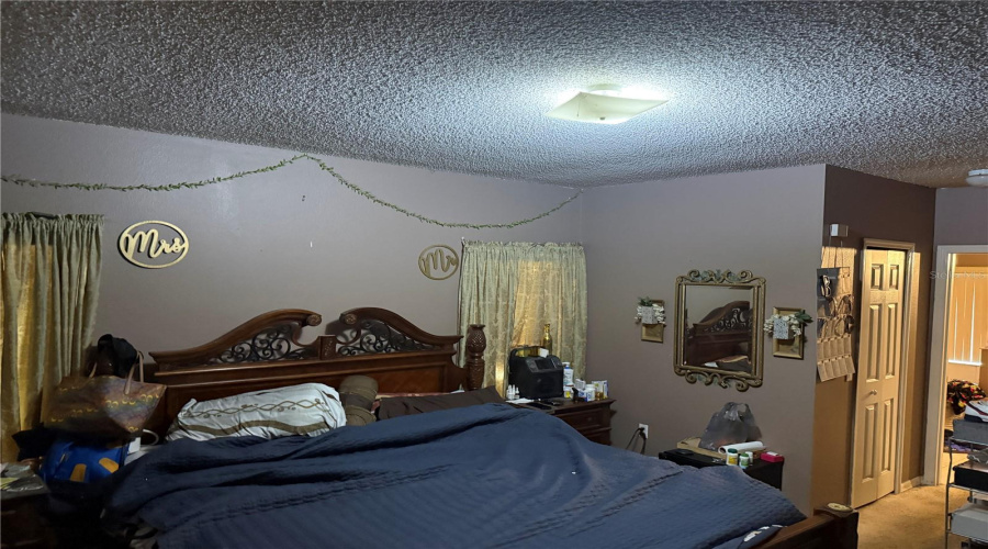 Kissimmee, Florida 34747, 5 Bedroom Bedrooms, ,4 Bathroombathrooms,Residential,For Sale,Yellow Crane,0,Mfro6402487