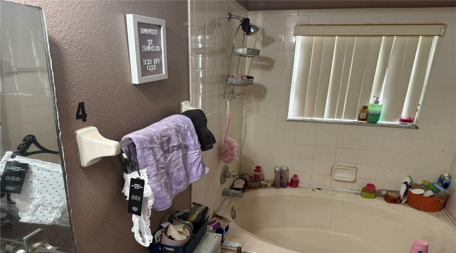 Kissimmee, Florida 34747, 5 Bedroom Bedrooms, ,4 Bathroombathrooms,Residential,For Sale,Yellow Crane,0,Mfro6402487