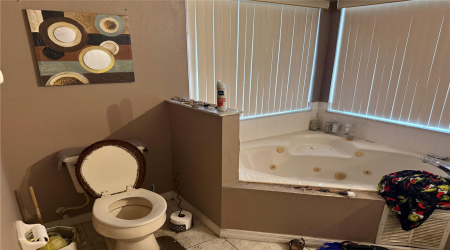 Kissimmee, Florida 34747, 5 Bedroom Bedrooms, ,4 Bathroombathrooms,Residential,For Sale,Yellow Crane,0,Mfro6402487