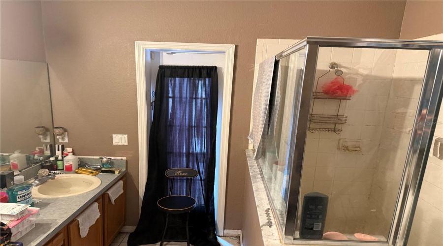 Kissimmee, Florida 34747, 5 Bedroom Bedrooms, ,4 Bathroombathrooms,Residential,For Sale,Yellow Crane,0,Mfro6402487