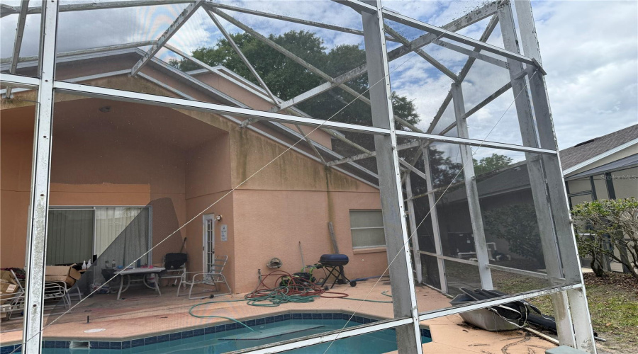 Kissimmee, Florida 34747, 5 Bedroom Bedrooms, ,4 Bathroombathrooms,Residential,For Sale,Yellow Crane,0,Mfro6402487