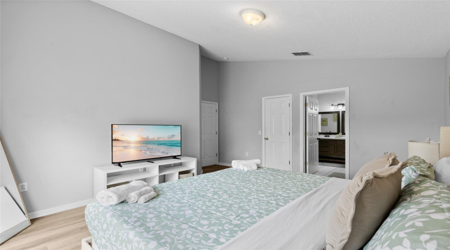 Davenport, Florida 33896, 4 Bedroom Bedrooms, ,3 Bathroombathrooms,Residential,For Sale,Saddle Ridge,0,Mfro6437459