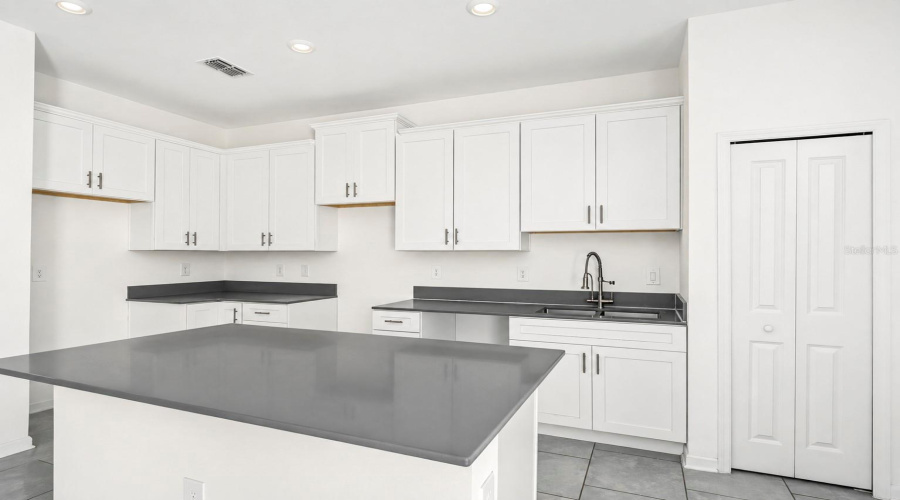Kissimmee, Florida 34747, 3 Bedroom Bedrooms, ,2 Bathroombathrooms,Residential,For Sale,Stone Creek,0,Mfro6435233