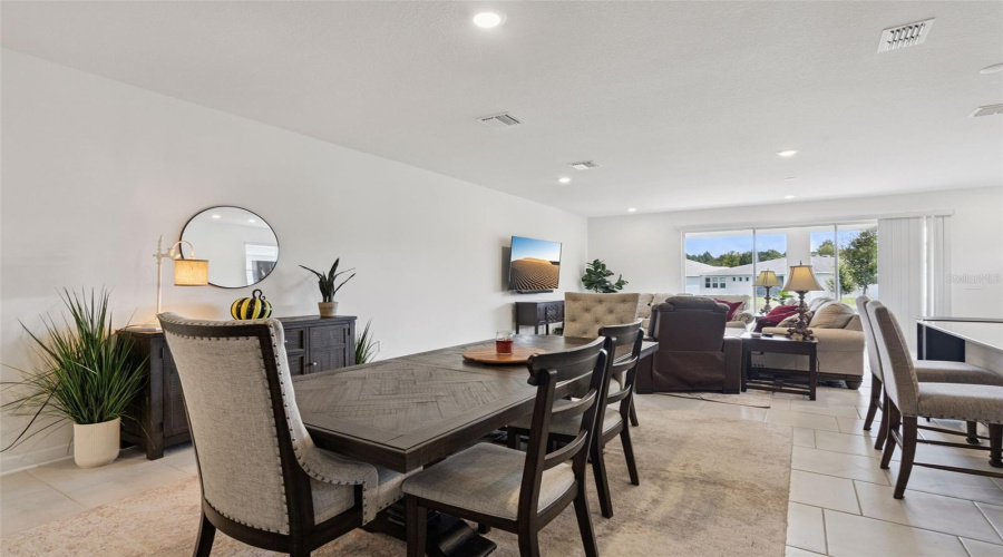 Davenport, Florida 33837, 5 Bedroom Bedrooms, ,3 Bathroombathrooms,Residential,For Sale,Hillingdam,0,Mfro6438217