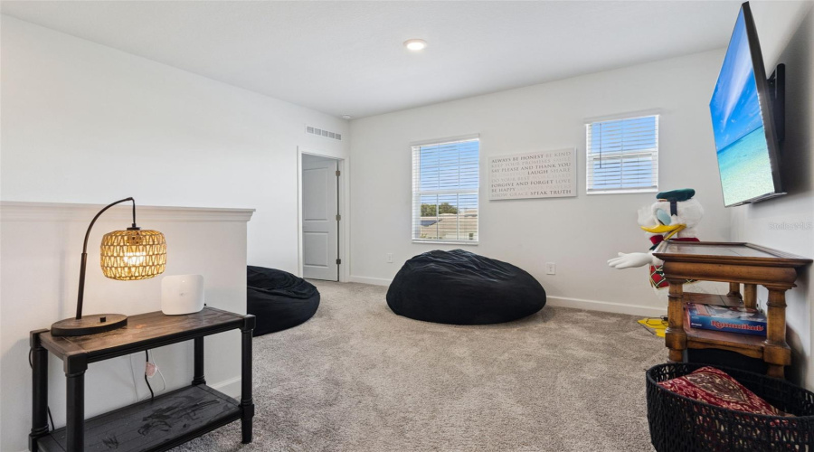Davenport, Florida 33837, 5 Bedroom Bedrooms, ,3 Bathroombathrooms,Residential,For Sale,Hillingdam,0,Mfro6438217