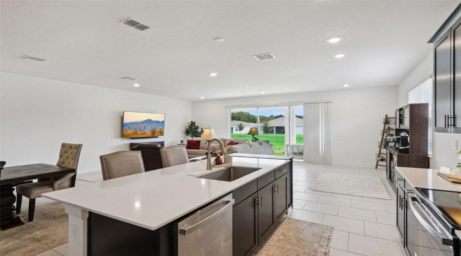 Davenport, Florida 33837, 5 Bedroom Bedrooms, ,3 Bathroombathrooms,Residential,For Sale,Hillingdam,0,Mfro6438217