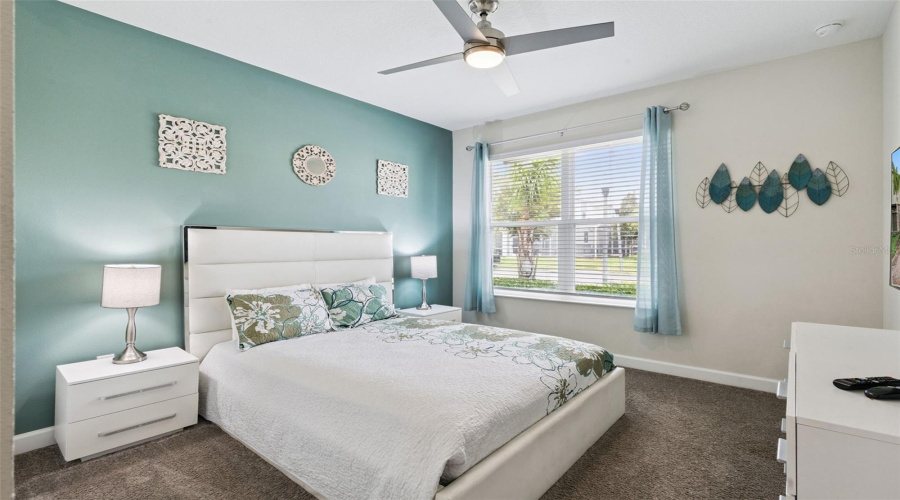 Davenport, Florida 33896, 5 Bedroom Bedrooms, ,5 Bathroombathrooms,Residential,For Sale,Whistling Straits,0,Mfrs5156827