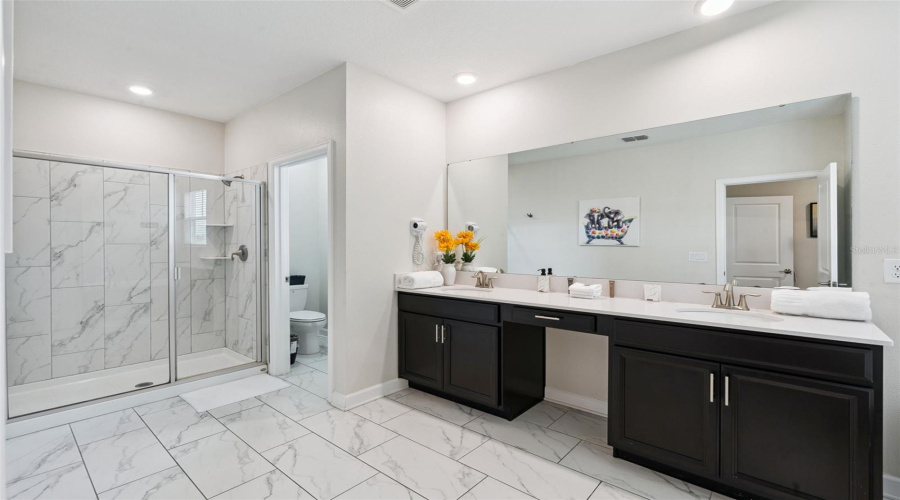 Davenport, Florida 33896, 5 Bedroom Bedrooms, ,5 Bathroombathrooms,Residential,For Sale,Whistling Straits,0,Mfrs5156827