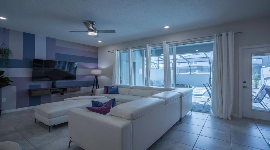 Davenport, Florida 33837, 5 Bedroom Bedrooms, ,4 Bathroombathrooms,Residential,For Sale,Oakmoss,0,Mfrtb8544924