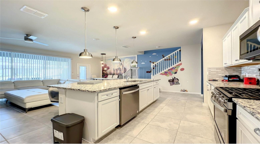 Davenport, Florida 33837, 5 Bedroom Bedrooms, ,4 Bathroombathrooms,Residential,For Sale,Oakmoss,0,Mfrtb8544924