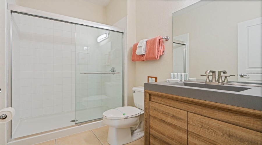 Kissimmee, Florida 34747, 4 Bedroom Bedrooms, ,4 Bathroombathrooms,Residential,For Sale,Teascone,0,Mfrs5156805
