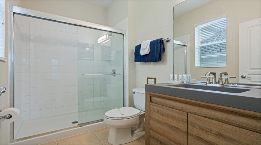 Kissimmee, Florida 34747, 4 Bedroom Bedrooms, ,4 Bathroombathrooms,Residential,For Sale,Teascone,0,Mfrs5156805