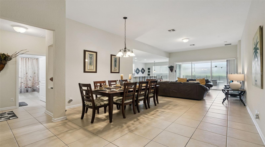 Kissimmee, Florida 34747, 4 Bedroom Bedrooms, ,4 Bathroombathrooms,Residential,For Sale,Teascone,0,Mfrs5156805
