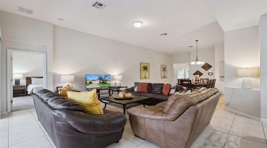 Kissimmee, Florida 34747, 4 Bedroom Bedrooms, ,4 Bathroombathrooms,Residential,For Sale,Teascone,0,Mfrs5156805